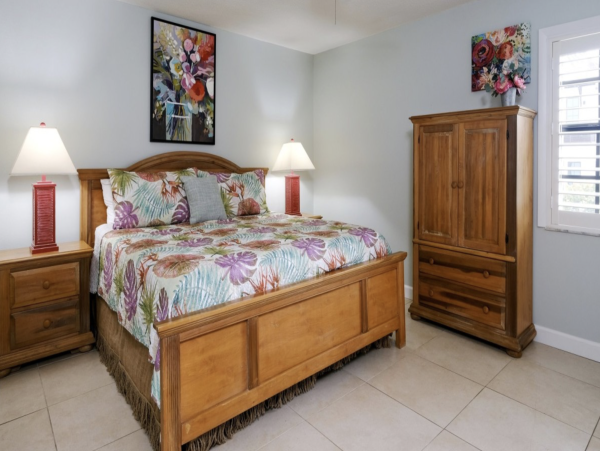 Holmes Beach Vacation Rentals Beachfront Rental with Gulf Views
